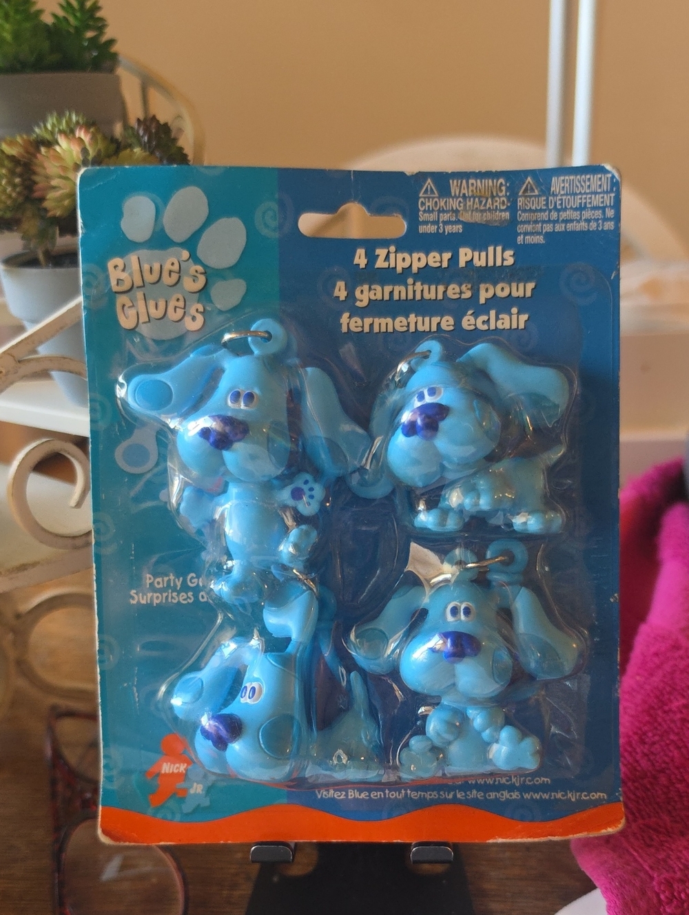 Blue's Clues Zipper Pulls